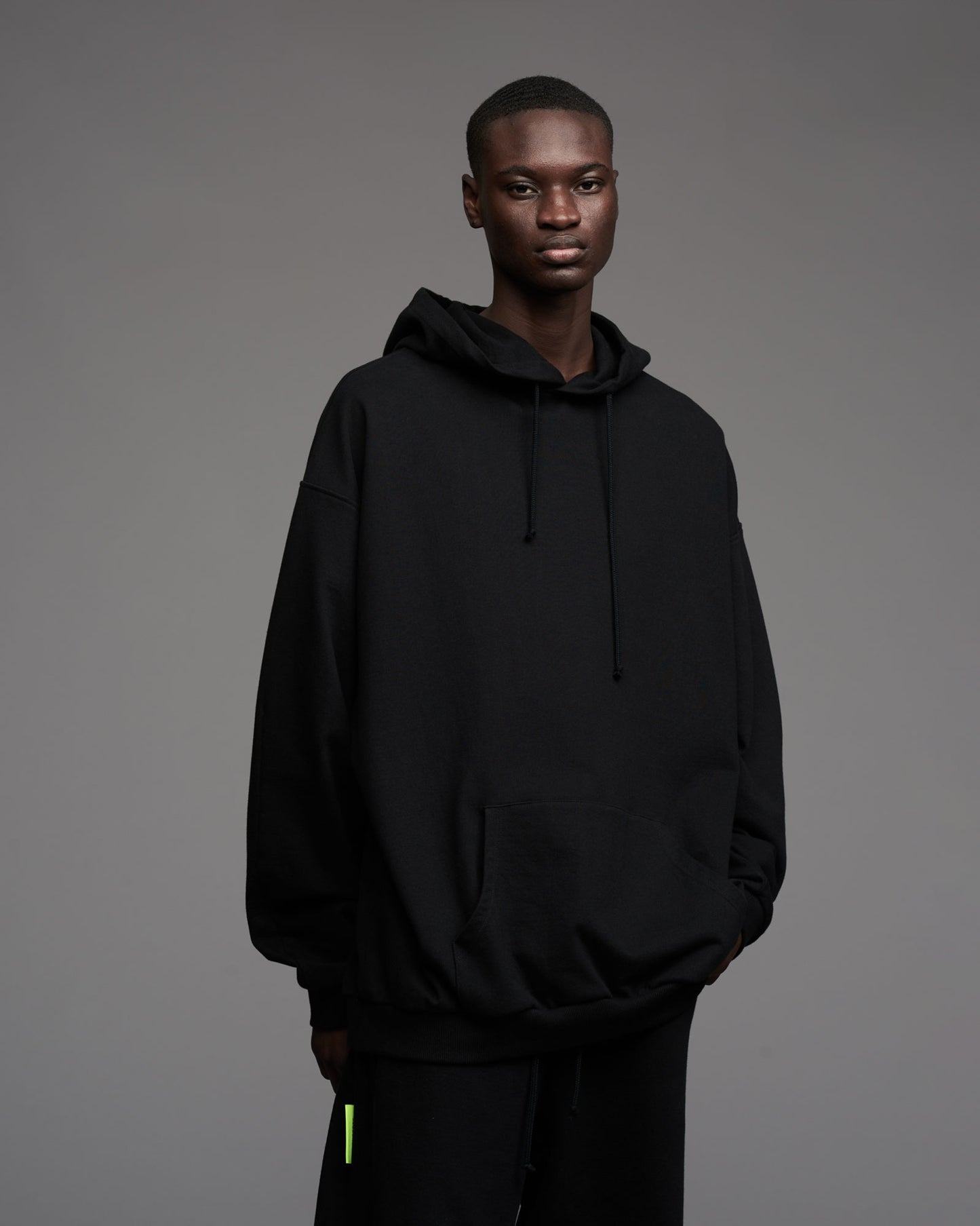 OVERSIZE HOOD BLACK