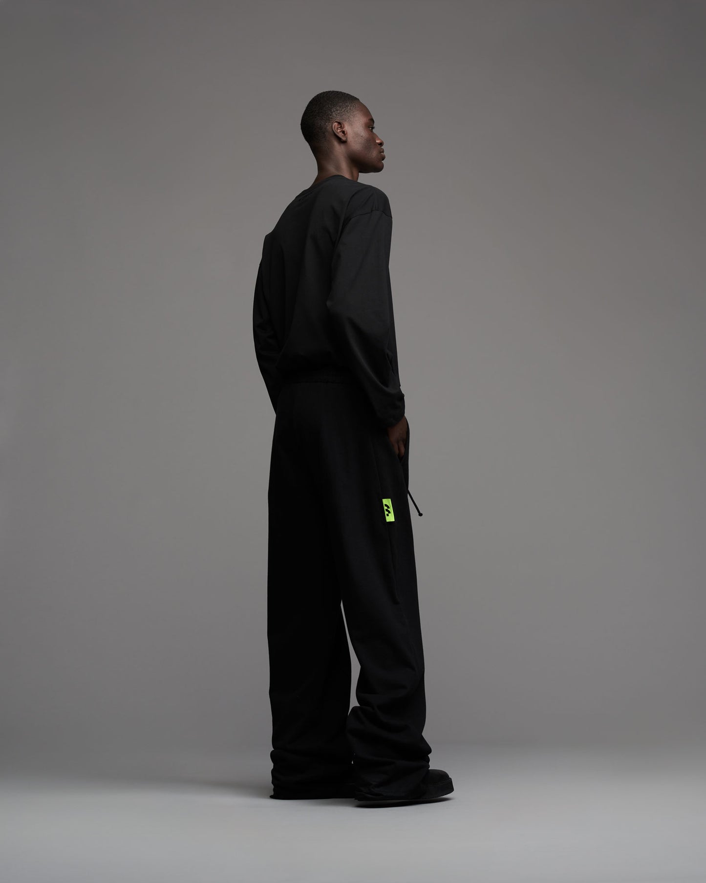 PEAK PANTS BLACK